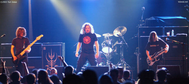 Piggy on stage with the F4c